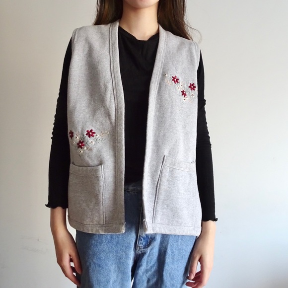 GREY FLOWER EMBROIDERED VEST - Picture 1 of 5